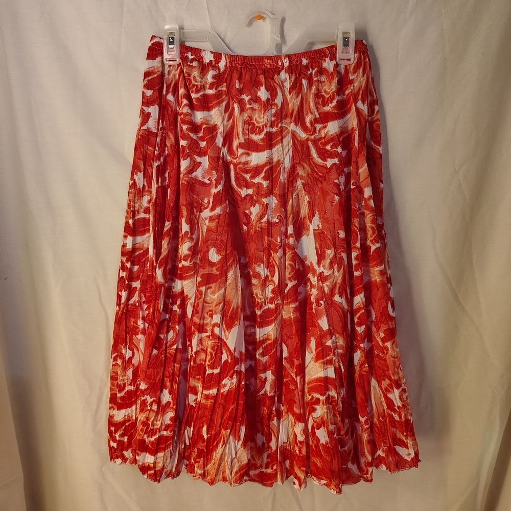 Larry Levine Red and White Floral Midi Skirt